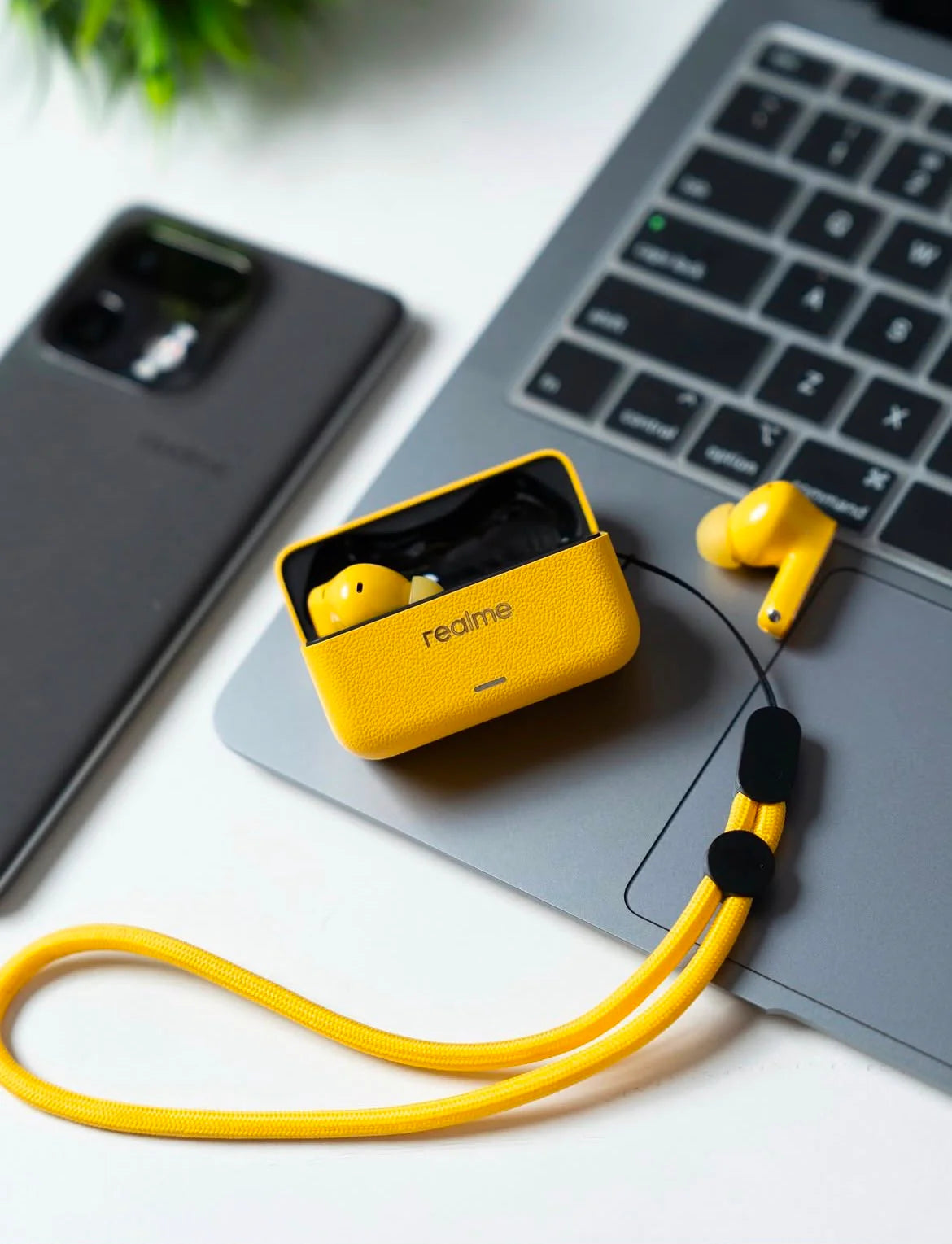 Spark Gadget || Realme Buds T500 Pro